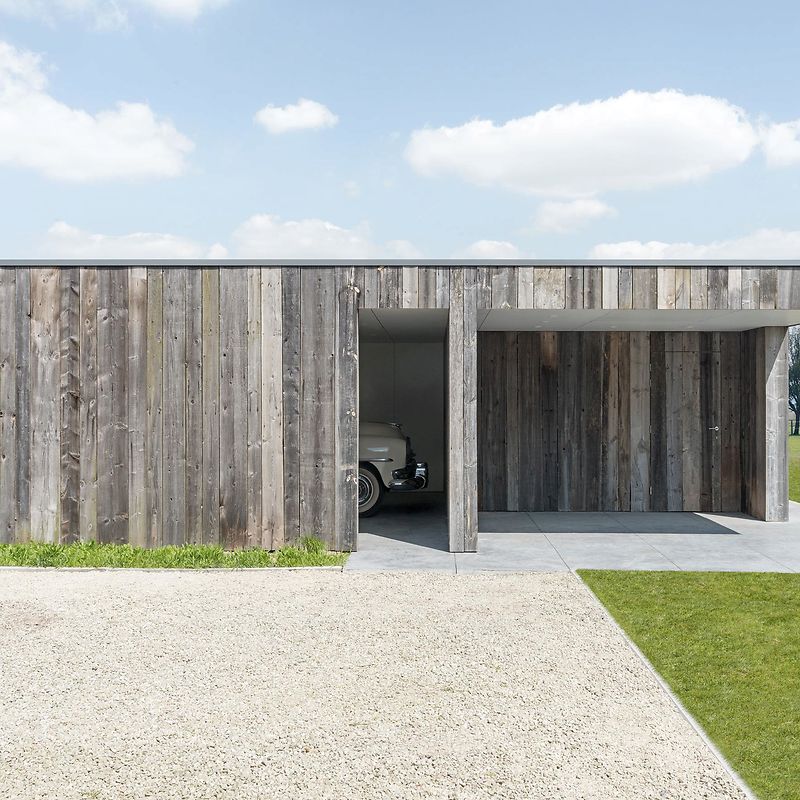 Carport & Garage