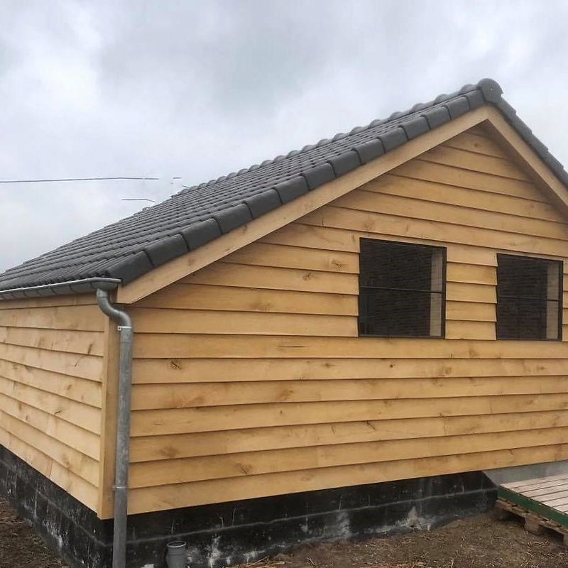 Carport & Garage