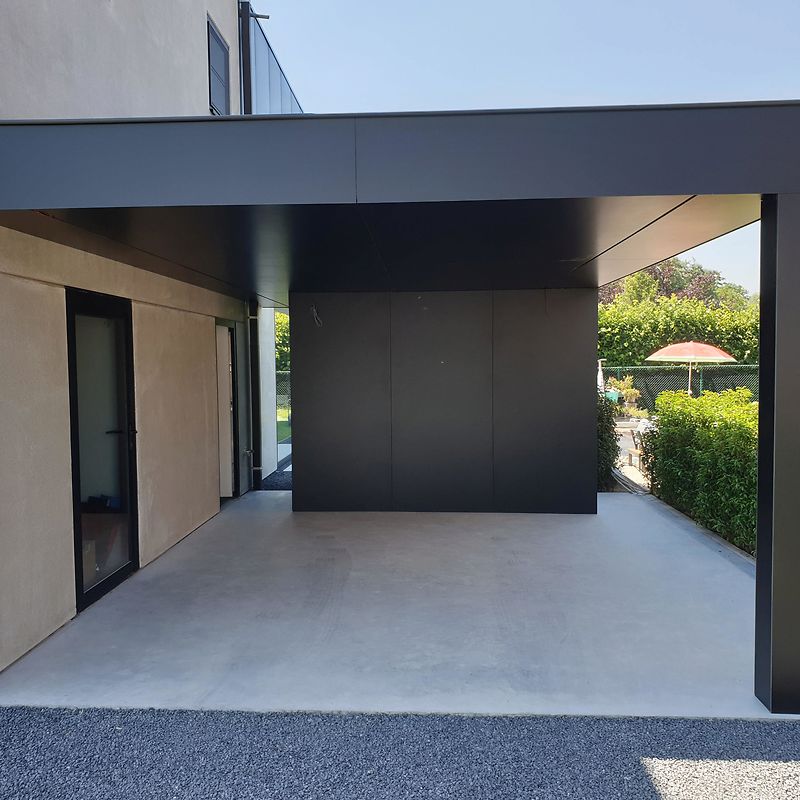 Carport & Garage