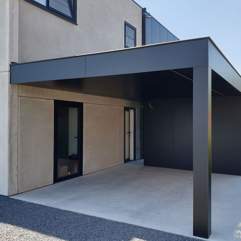 Carport & Garage